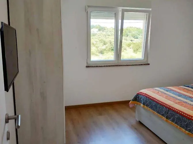 Patalic Apartment *